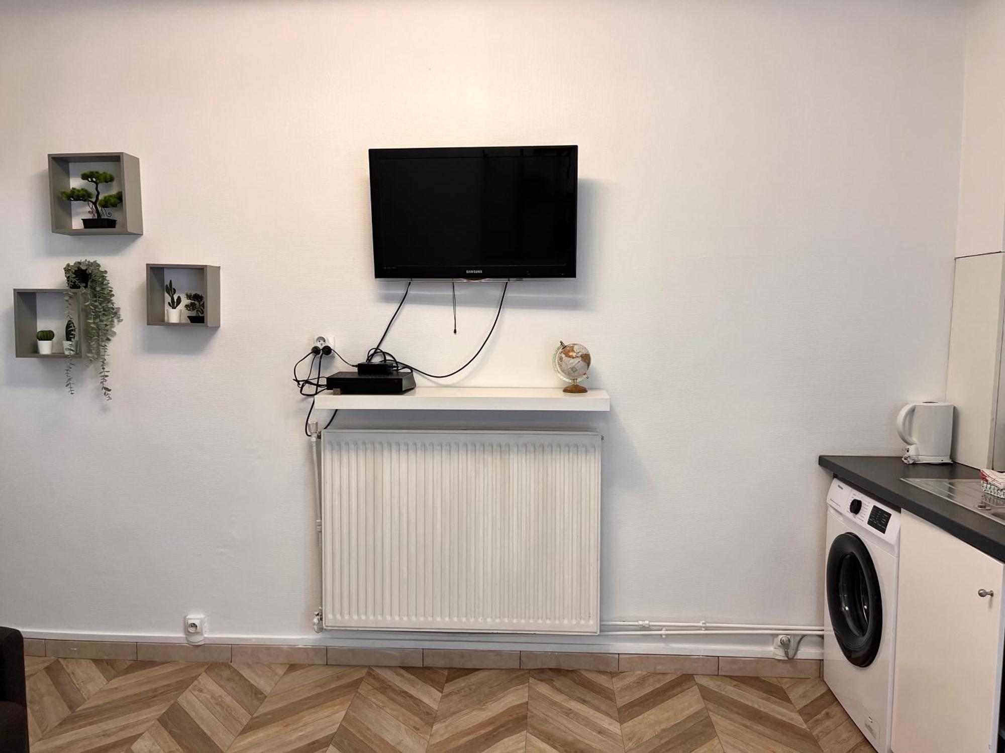 #2 Charmante Maison A 4 Min Metro 9 Bagnolet Εξωτερικό φωτογραφία